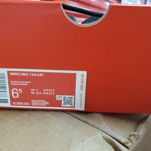 Womens nike tanjun